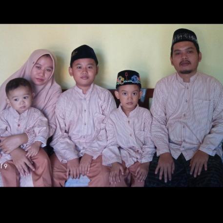 <p>dosen-universitas-nurul-jadid-prodi-ekonomi-syariah</p>