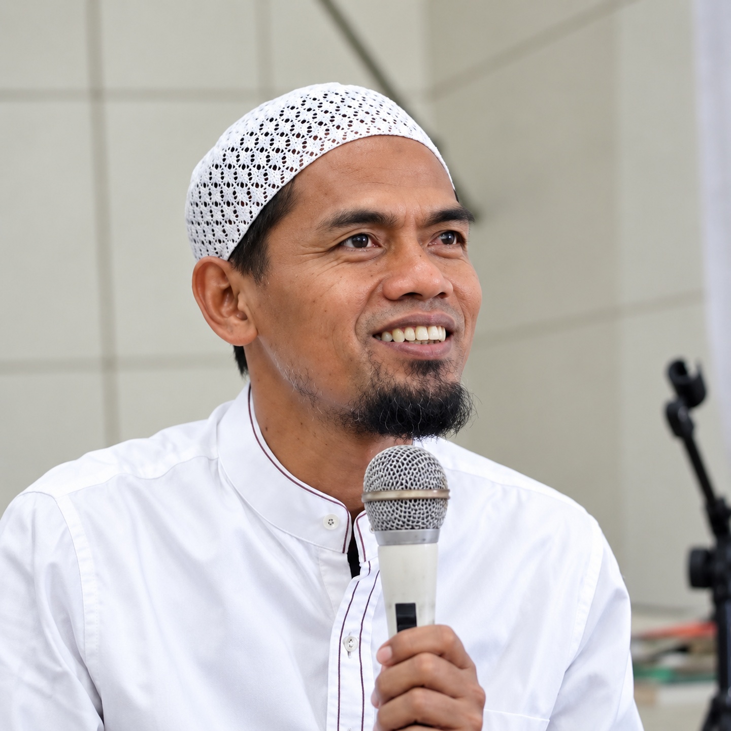 Dr. Musolli, M.A.